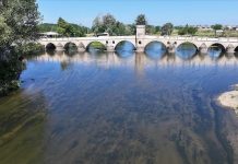 إنقاذ 3 مصريين عالقين في منطقة حدودية بين تركيا واليونان إنقاذ 3 مصريين عالقين في منطقة حدودية بين تركيا واليونان