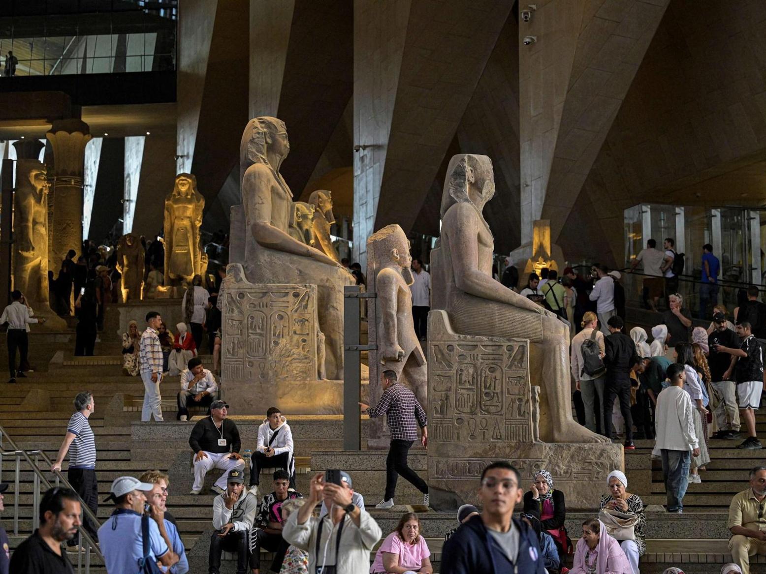 بعد افتتاح المتحف الكبير.. هل تستعيد مصر آثارها بالخارج؟