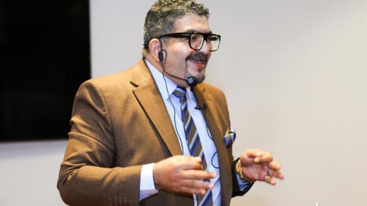 زوجة مرشح في الانتخابات المصرية تدعي اختطافه من جهة أمنية زوجة مرشح في الانتخابات المصرية تدعي اختطافه من جهة أمنية