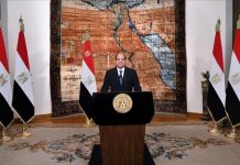 السيسي يدعو المصريين لاختيار “الأفضل” بانتخابات البرلمان السيسي يدعو المصريين لاختيار "الأفضل" بانتخابات البرلمان