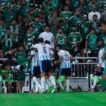 “بيراميدز” المصري يتوج بجائزة أفضل ناد في أفريقيا لعام 2025 "بيراميدز" المصري يتوج بجائزة أفضل ناد في أفريقيا لعام 2025