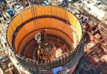 مصر وشركة “روساتوم” توقعان اتفاقية لشراء الوقود النووي مصر وشركة "روساتوم" توقعان اتفاقية لشراء الوقود النووي