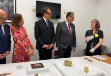 أستراليا تُسلّم 17 قطعة أثرية نادرة إلى مصر بعد حكم قضائي أستراليا تُسلّم 17 قطعة أثرية نادرة إلى مصر بعد حكم قضائي