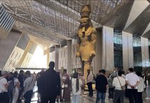 إقبال كبير من أنحاء العالم لزيارة المتحف الكبير إقبال كبير من أنحاء العالم لزيارة المتحف الكبير