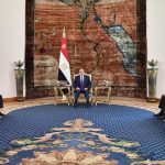 السيسي يلتقي خليفة حفتر ويؤكد دعم مصر لاستقرار ليبيا السيسي يلتقي خليفة حفتر ويؤكد دعم مصر لاستقرار ليبيا