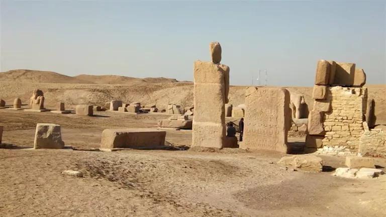 العثور على تمثال ضخم زنة 60 طنا في صان الحجر العثور على تمثال ضخم زنة 60 طنا في صان الحجر