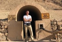 محاولة روسية لفك شفرة مصرية مثيرة. محاولة روسية لفك شفرة مصرية مثيرة.