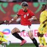 مصر وزيمبابوي: غرائب في التشكيل وواقعة مثيرة مع عاشور مصر وزيمبابوي: غرائب في التشكيل وواقعة مثيرة مع عاشور