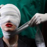 طبيبة تجميل مزيفة في مصر توقع بمشاهير التواصل الاجتماعي طبيبة تجميل مزيفة في مصر توقع بمشاهير التواصل الاجتماعي