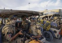 القاهرة تراقب بقلق تسليح مجموعات مسلحة متعاونة مع الاحتلال في غزة القاهرة تراقب بقلق تسليح مجموعات مسلحة متعاونة مع الاحتلال في غزة