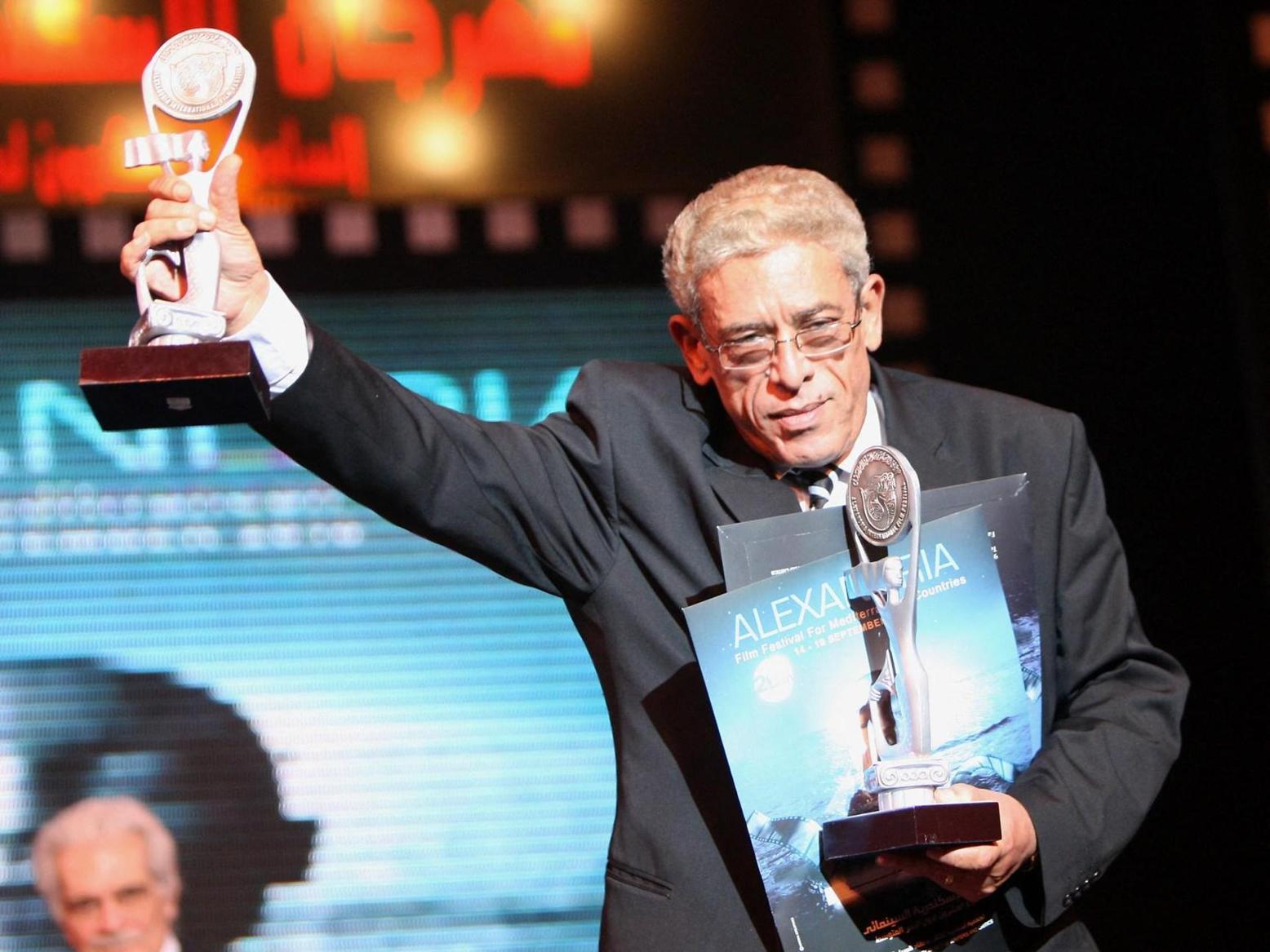 مصر تودع فيلسوف السينما وأحد أبرز مبدعيها المخرج داود عبد السيد مصر تودع فيلسوف السينما وأحد أبرز مبدعيها المخرج داود عبد السيد