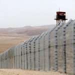 الجيش الإسرائيلي يعلن إحباط تهريب 20 بندقية M-16 من الحدود المصرية الجيش الإسرائيلي يعلن إحباط تهريب 20 بندقية M-16 من الحدود المصرية