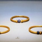 السجن 15 عاماً للمتهمين بسرقة سوار من المتحف المصري السجن 15 عاماً للمتهمين بسرقة سوار من المتحف المصري