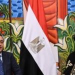 رئيس الوزراء يهنئ البابا تواضروس الثاني بعيد ميلاد المسيح رئيس الوزراء يهنئ قداسة البابا تواضروس الثاني بعيد الميلاد المجيد..