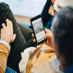 خبير مصري يحذر: لا تصطحبوا الهاتف إلى غرفة النوم ودورة المياه خبير مصري يحذر: لا تصطحبوا الهاتف إلى غرفة النوم ودورة المياه