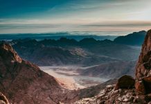 مصر تضخ المليارات في مشروع “مزعج لإسرائيل” مصر تضخ المليارات في مشروع "مزعج لإسرائيل"