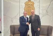 وزير الخارجية يصل إلى تونس للمشاركة فى اجتماع دول جوار ليبيا وزير الخارجية يصل إلى تونس للمشاركة فى اجتماع دول جوار ليبيا