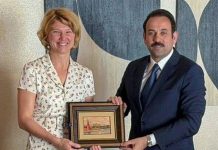 لقاء رئيس جهاز مستقبل مصر مع وزيرة الزراعة الروسية لقاء رئيس جهاز مستقبل مصر مع وزيرة الزراعة الروسية