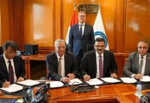 وزير البترول يوقع مذكرة تفاهم مع شينج فا الصينية وزير البترول يوقع مذكرة تفاهم مع شينج فا الصينية