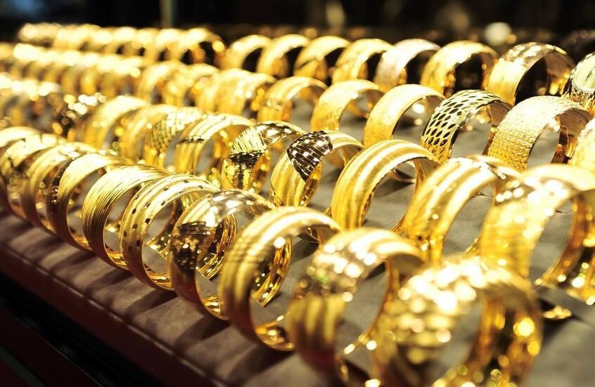 الذهب يكسر حاجز التوقعات في مصر لأول مرة في التاريخ الذهب يكسر حاجز التوقعات في مصر لأول مرة في التاريخ