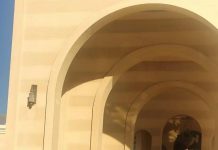 تشييع جثمان مفيد شهاب من مسجد المشير طنطاوى تشييع جثمان مفيد شهاب من مسجد المشير طنطاوى