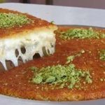 حلوى الملوك والأمراء.. تعرف على حكاية الكنافة وتاريخها حلوى الملوك والأمراء.. تعرف على حكاية الكنافة وتاريخها