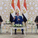 مصر.. السيسي يبحث مع قادة الجيش التطورات في المنطقة مصر.. السيسي يبحث مع قادة الجيش التطورات في المنطقة