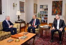 مصر تدعو لإنهاء الصراع والتوصل إلى تسوية شاملة في السودان مصر تدعو لإنهاء الصراع والتوصل إلى تسوية شاملة في السودان