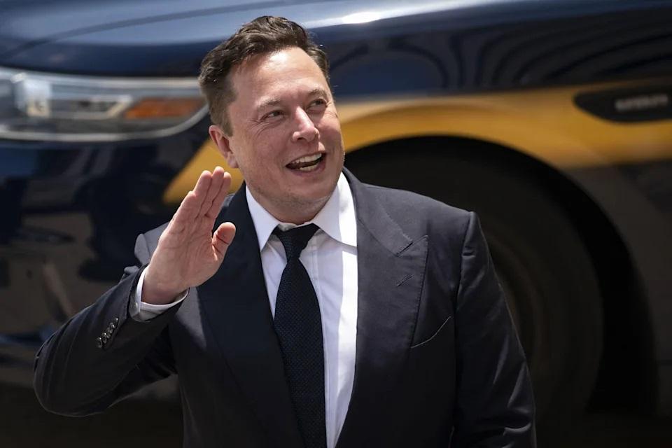 Elon Musk’s Fortune Soars $36 Billion in a Day on Hertz Order