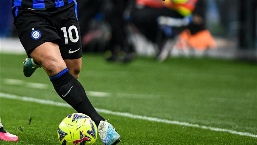 Inter Milan earns narrow win over 10-man Porto Inter Milan earns narrow win over 10-man Porto
