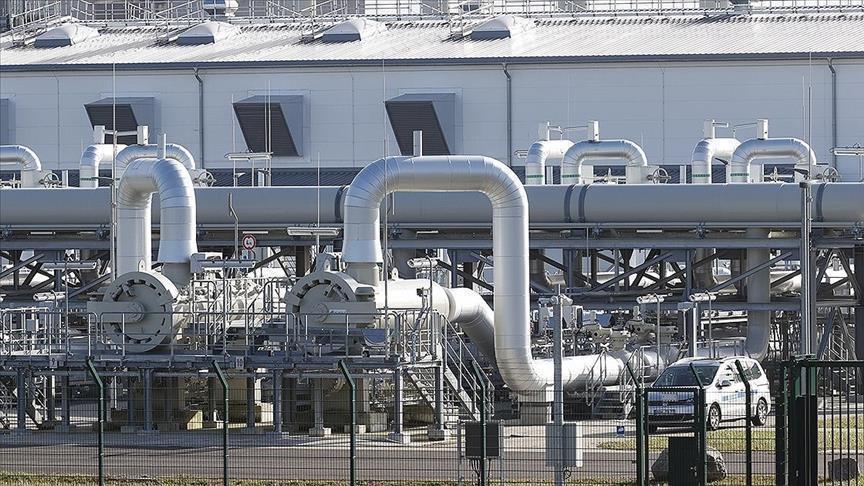 Gas markets remain tight due to China's uncertain LNG demand and further Russian supply cuts Gas markets remain tight due to China's uncertain LNG demand and further Russian supply cuts