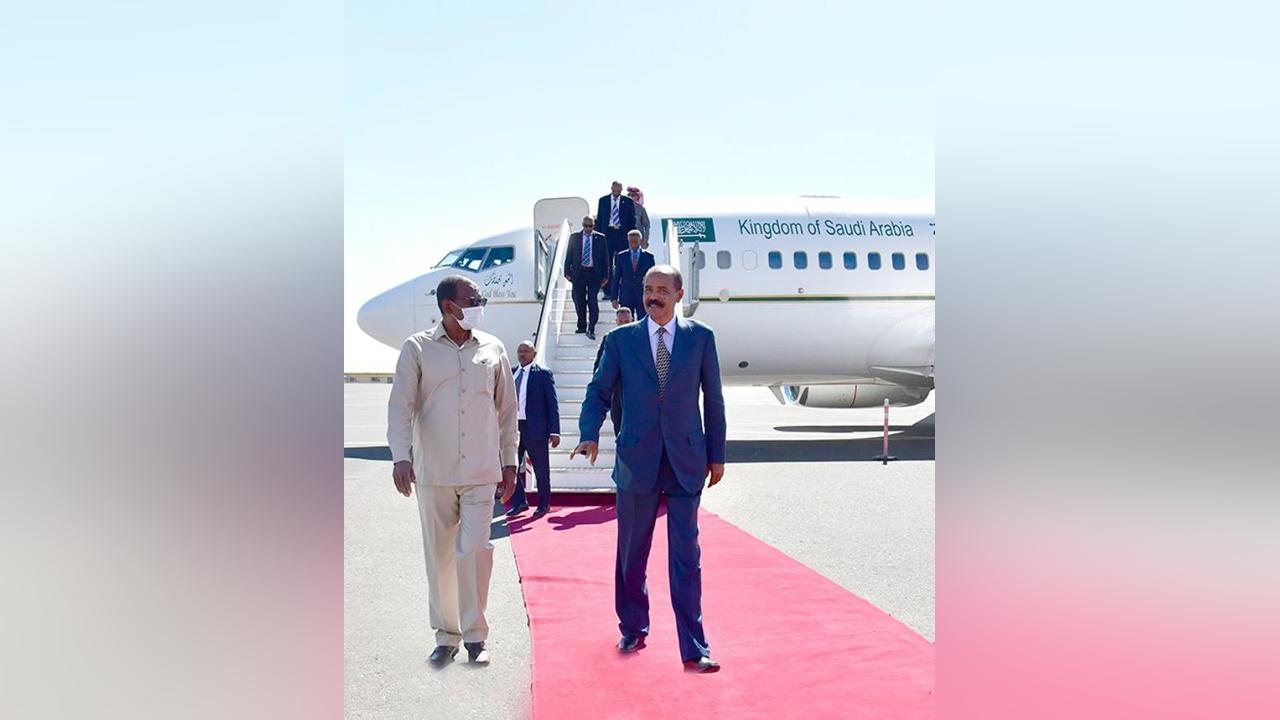 President Isaias returns home concluding working visit to Saudi Arabia President Isaias returns home concluding working visit to Saudi Arabia
