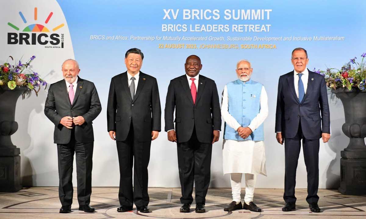 The BRICS status and role in global governance