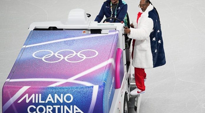 From stage to flame – Snoop Dogg joins Olympic torch relay From stage to flame - Snoop Dogg joins Olympic torch relay