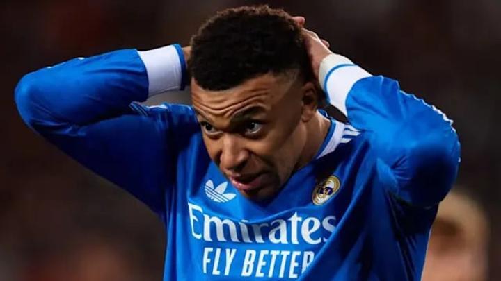 Kylian Mbappé Out Against Benfica in UEFA Champions League Kylian Mbappé Out Against Benfica in UEFA Champions League