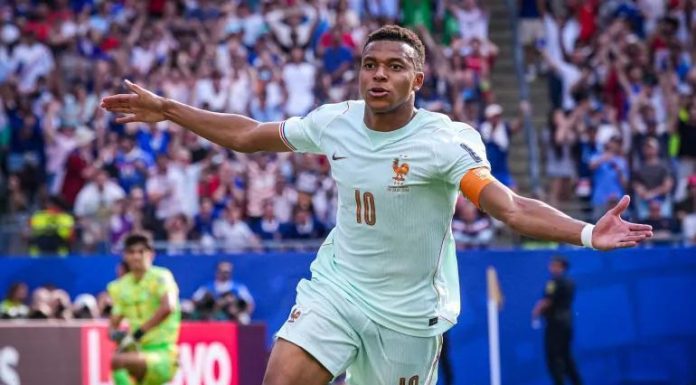 Why isn’t Mbappé Fully Appreciated in France? Why isn't Mbappé Fully Appreciated in France?