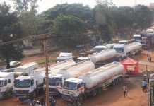 Hitch in clearing trucks in Uganda hinders flow at border