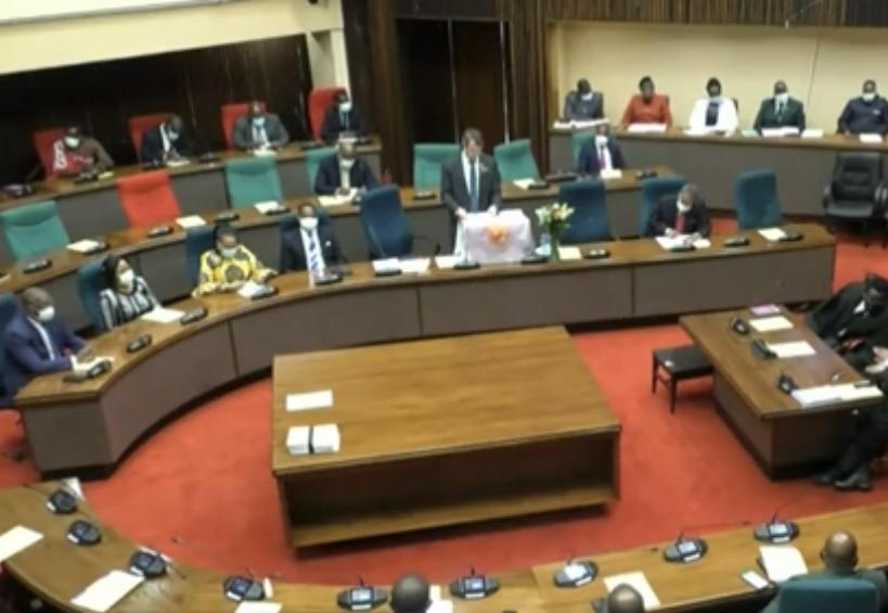 Mswati’s MPs mumble as Finance Minister increases Pay as You Earn(PAYE), Speaker calls them to order Mswati’s MPs mumble as Finance Minister increases Pay as You Earn(PAYE), Speaker calls them to order