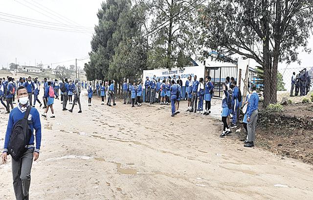 PRINCIPALS VOW TO DEFY MINISTER