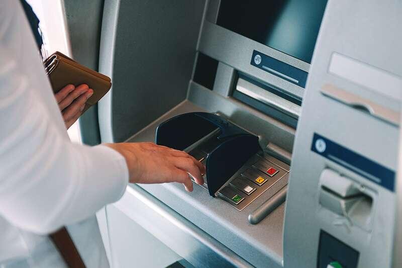 ATM BOMBING: SUSPECTS GO ON SHOPPING SPREE ATM BOMBING: SUSPECTS GO ON SHOPPING SPREE