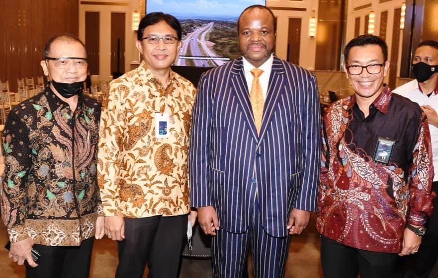 King Mswati meets Indonesian businesspeople to lure investors. King Mswati meets Indonesian businesspeople to lure investors.