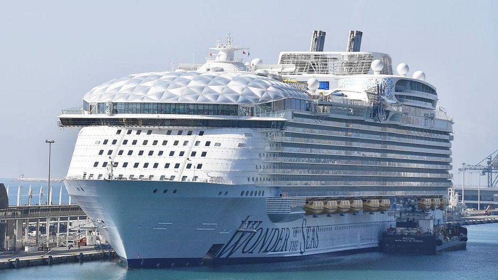 Royal Caribbean partners with SpaceX for faster internet Royal Caribbean partners with SpaceX for faster internet