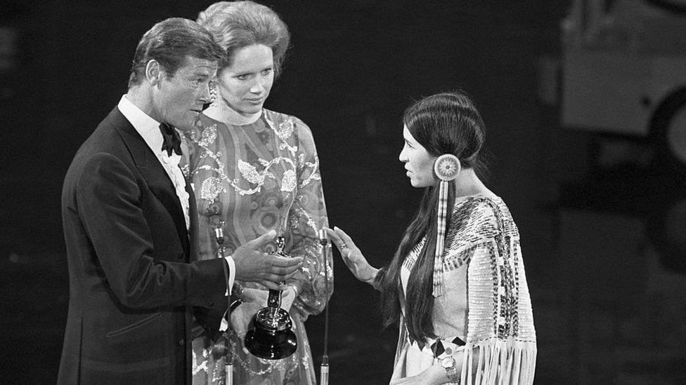 Sacheen Littlefeather: Oscars apologises to actress after 50 years Sacheen Littlefeather: Oscars apologises to actress after 50 years