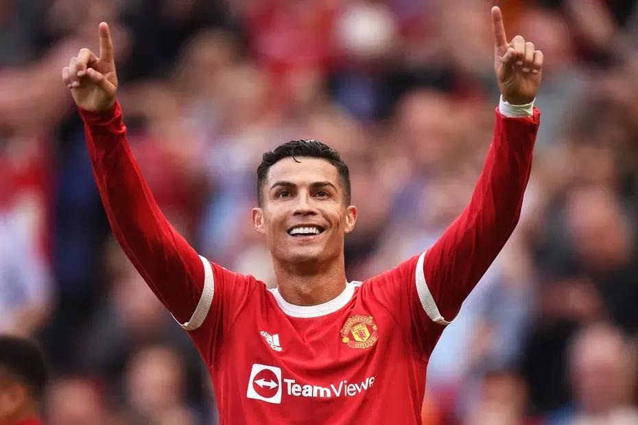 Ronaldo warned by police over fan incident Ronaldo warned by police over fan incident