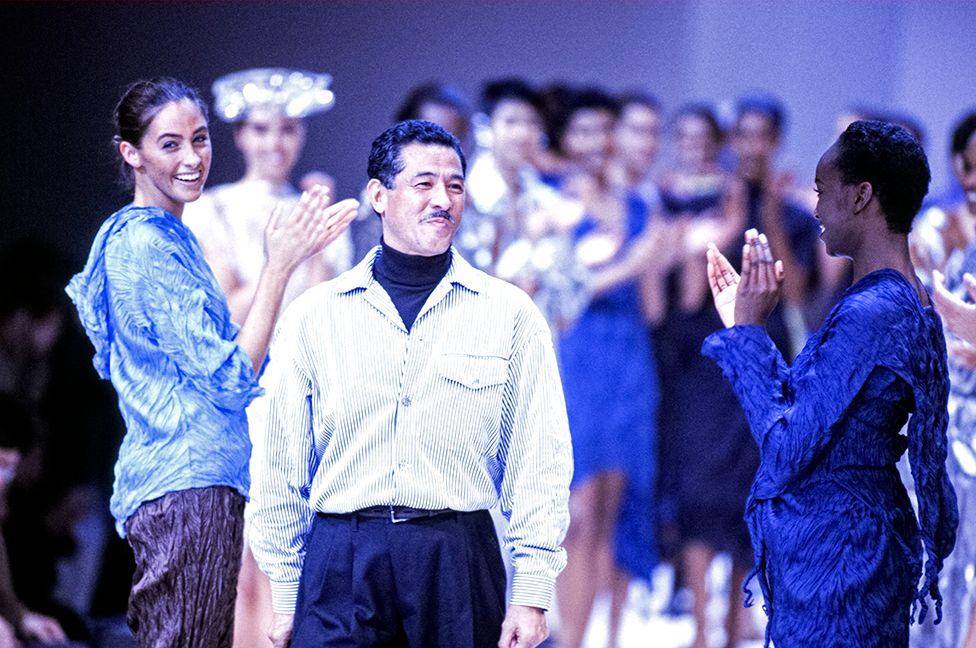 Issey Miyake's fashion in pictures Issey Miyake's fashion in pictures