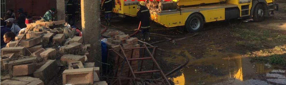 Man burns Hawkers clothes in a business conflict, over 400 affected Man burns Hawkers clothes in a business conflict, over 400 affected