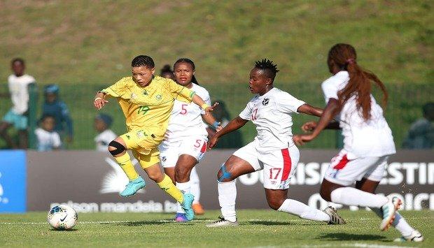 South Africa guarantees access to the final of the Women's Cosafa Cup at the expense of Namibia South Africa guarantees access to the final of the Women's Cosafa Cup at the expense of Namibia