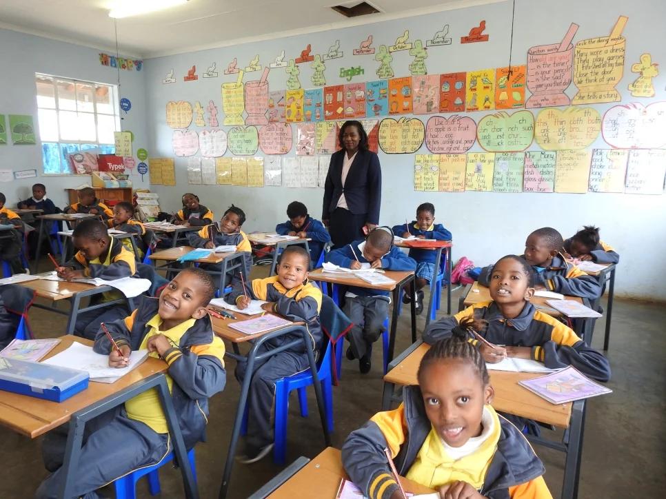 PARENTS WANT SOBOKAZANE HIGH SCHOOL HEAD TEACHER OUT PARENTS WANT SOBOKAZANE HIGH SCHOOL HEAD TEACHER OUT