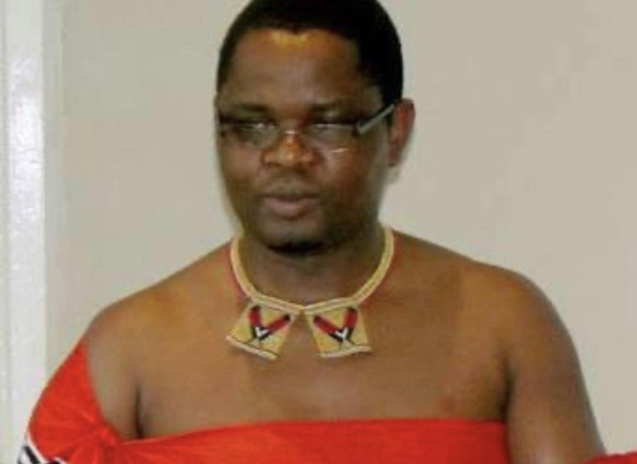 DISCREDITED STATE EDITOR LUSHABA CONFUSED BY LIES: First reported Zwemart received R130million from donors, months later, Zwemart is broke DISCREDITED STATE EDITOR LUSHABA CONFUSED BY LIES: First reported Zwemart received R130million from donors, months later, Zwemart is broke