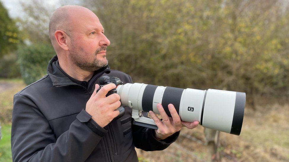 PTSD: Photography helps police officer manage condition PTSD: Photography helps police officer manage condition